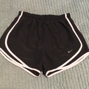 Nike TEMPO shorts 🌚